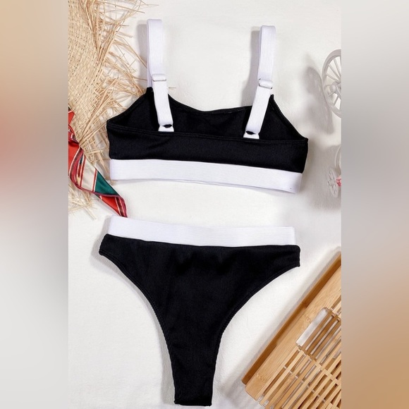 Color Block Scoop Neck Bikini Set - Picture 6 of 12